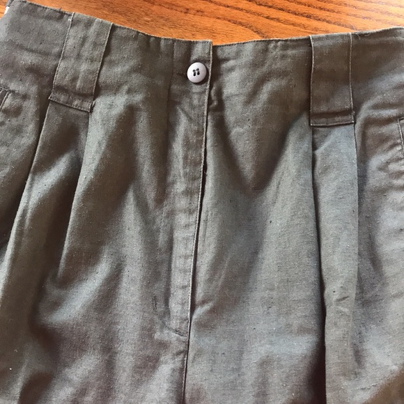4/$20 Pleated black point of view slacks - Picture 3 of 7